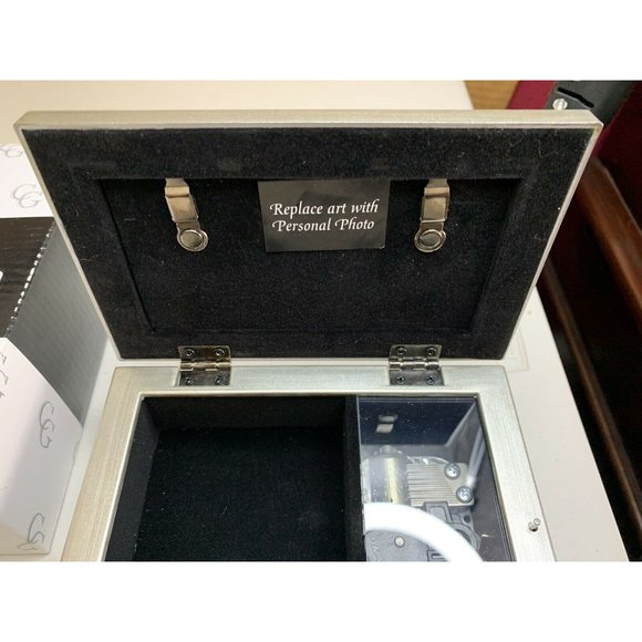 Twinkle Twinkle Champagne Silver Music Box/Jewelry Box Plays Jesus Loves Me READ - Picture 5 of 10